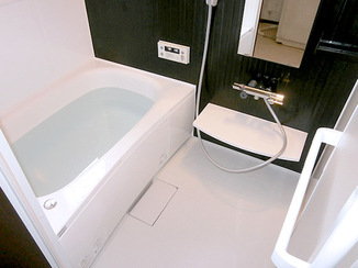 バスルームリフォーム 低コストで在来風呂からユニットバスへ